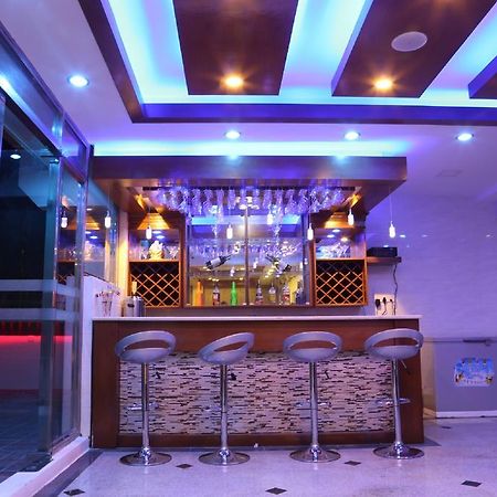 Hotel Royal King Γιανγκόν Εξωτερικό φωτογραφία