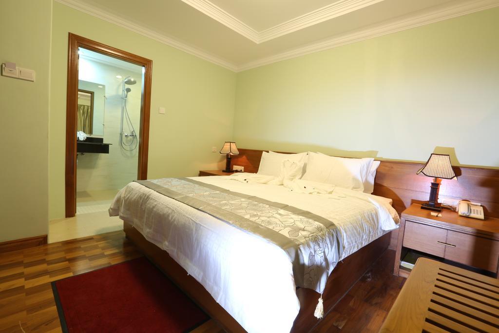 Hotel Royal King Γιανγκόν Εξωτερικό φωτογραφία