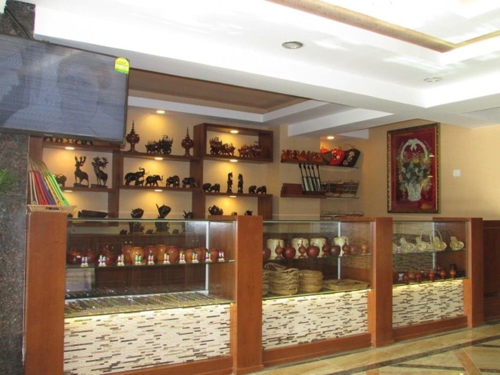 Hotel Royal King Γιανγκόν Εξωτερικό φωτογραφία